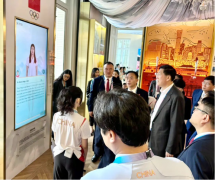 <b>配合绘制智能时代蓝图</b>